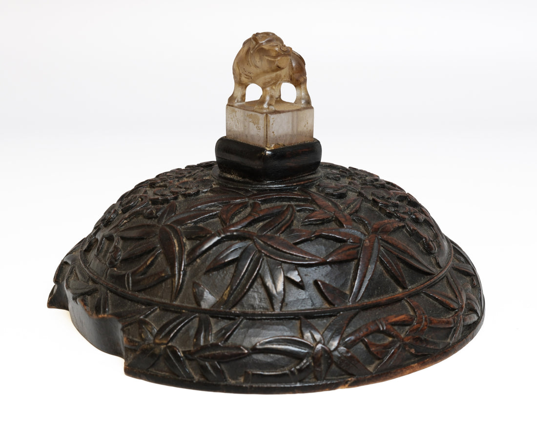 Een bronzen drievoetwierookvat uit de Ming-dynastie