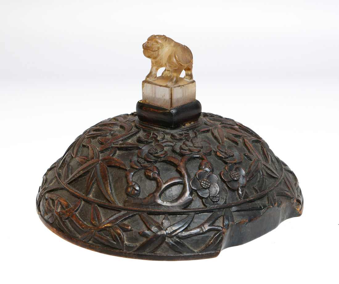 Een bronzen drievoetwierookvat uit de Ming-dynastie